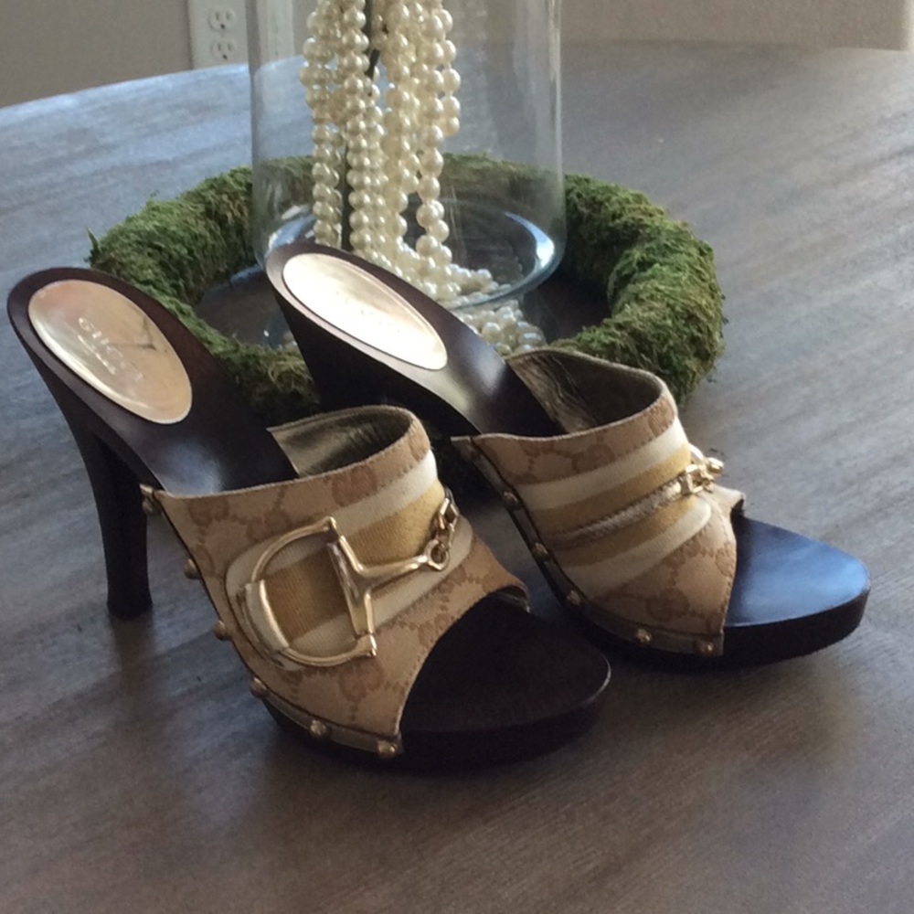 Gucci mules/sliders 8 1/2 B